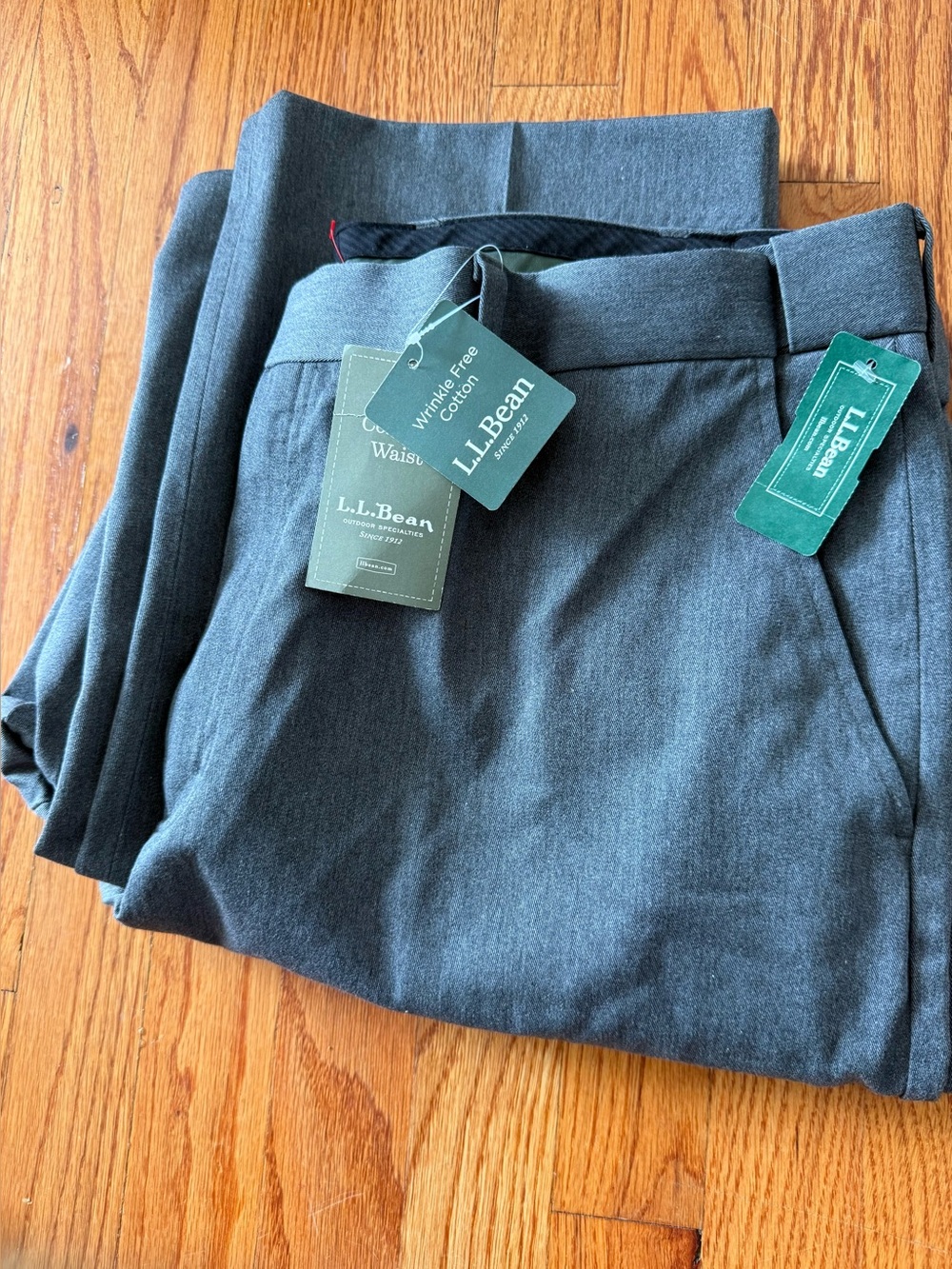 LL Bean Mens Pants Comfort Waist 40 NWT